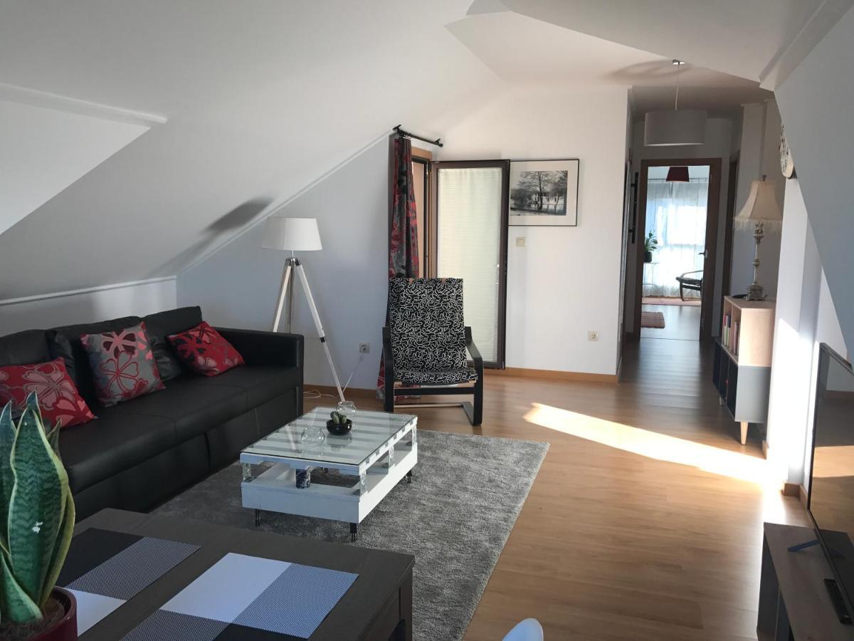 Apartamento Manuel Maria Allariz Bagian luar foto
